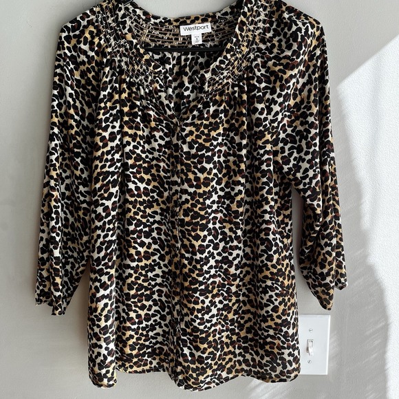 Westport Animal Print Blouse Size Small Long Sleeve Polyester Chic Classic - Picture 2 of 8